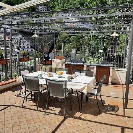 Casa Almary Appartamento *